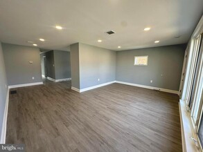 15105 Milford St in Philadelphia, PA - Building Photo - Building Photo