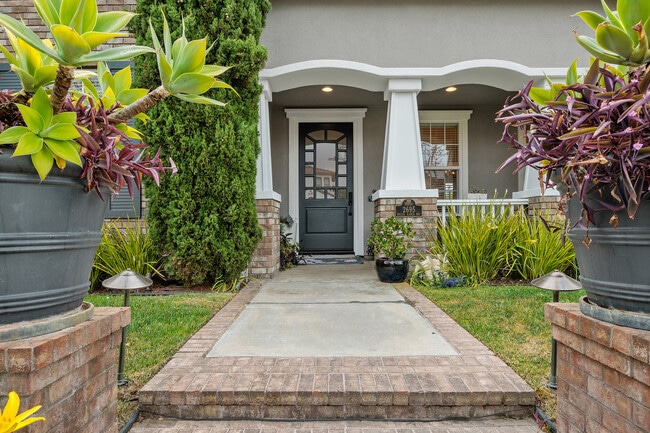 2695 Bressi Ranch Way in Carlsbad, CA - Foto de edificio - Building Photo