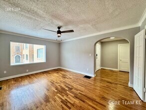 1112 W 45th St in Kansas City, MO - Building Photo - Building Photo