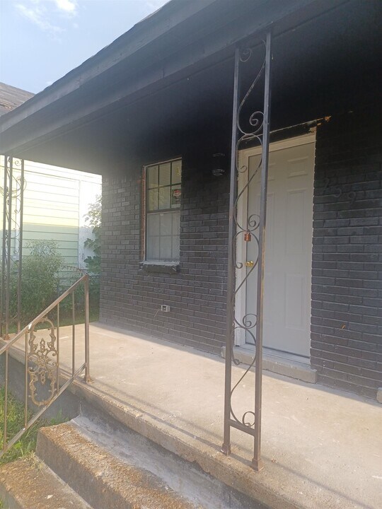 259 Maryland Ave in Memphis, TN - Building Photo