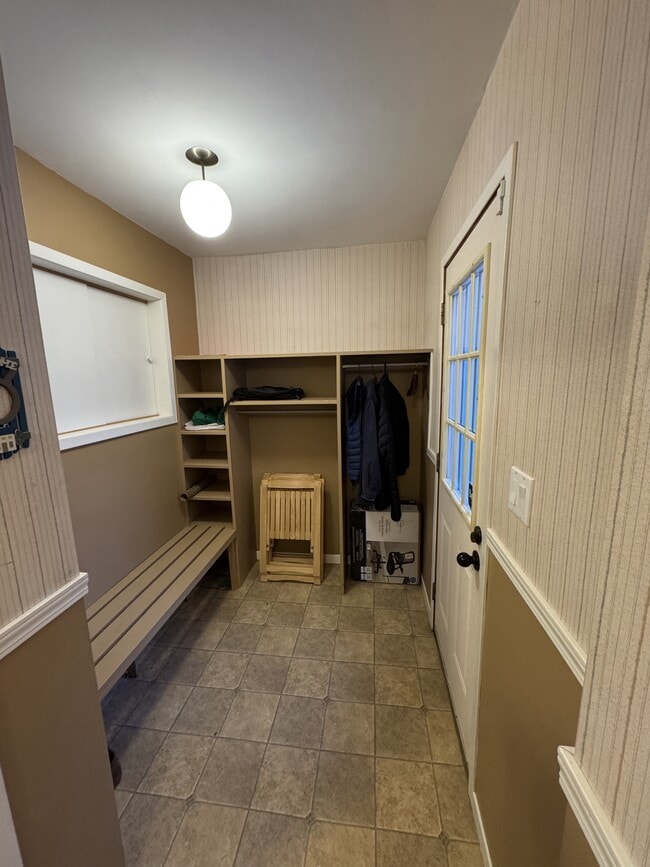 53 Maple Ave in Charlottetown, PE - Building Photo - Building Photo