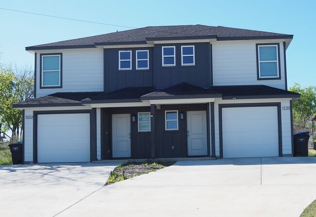 property at 1220 Elva Warren St
