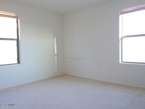 11012 W College Dr in Phoenix, AZ - Building Photo - Building Photo