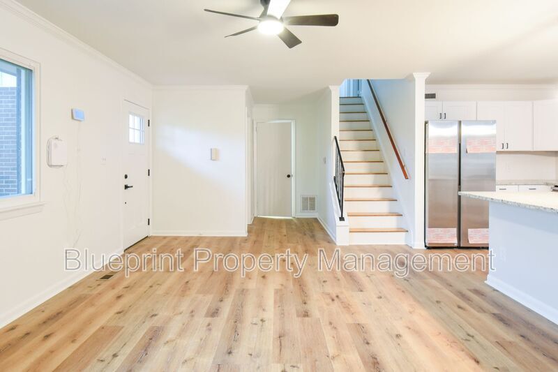 6004 Cowin Dr NW in Huntsville, AL - Building Photo