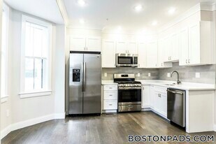 79 Linden St in Boston, MA - Building Photo
