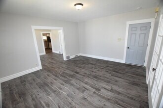 545 Hammond Ave in Aurora, IL - Building Photo - Building Photo