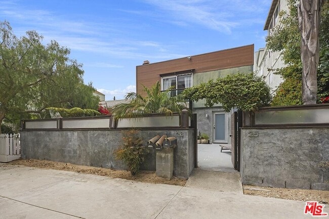 property at 23 Ironsides St
