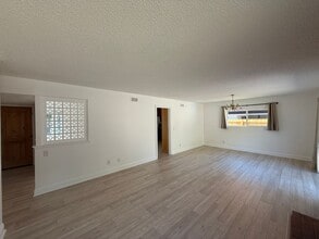 14818 Del Diablo Ln in San Diego, CA - Building Photo - Building Photo