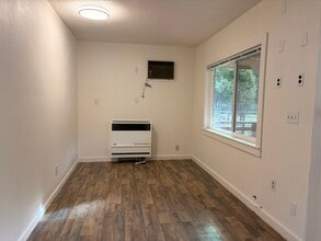 863 Atherton Ave in Novato, CA - Building Photo - Building Photo