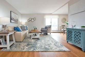 Capitol Hill Apartments in Kitchener, ON - Building Photo - Building Photo