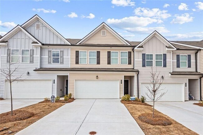 1004 Merritt Dr in Villa Rica, GA - Foto de edificio - Building Photo