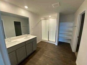 127 Evergreen Sumac Loop in Kyle, TX - Building Photo - Building Photo