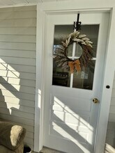 2 East St, Unit B in Hadley, MA - Foto de edificio - Building Photo