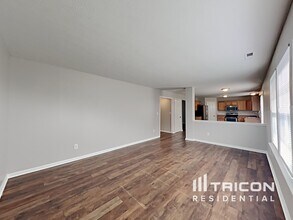 722 Bluff Creek Dr in Fortville, IN - Building Photo - Building Photo
