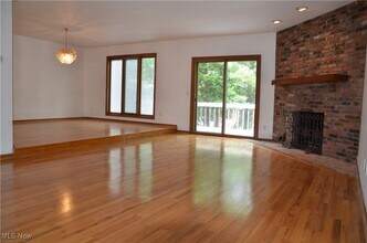 5751 SOM Center Road in Solon, OH - Building Photo - Building Photo