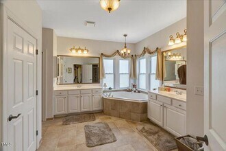 1421 Hopson Downs Ct in Holly Springs, NC - Building Photo - Building Photo