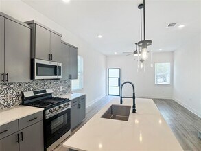 6107 Begonia Cir in Austin, TX - Building Photo - Building Photo