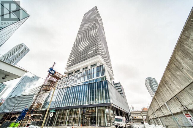 138 Downes St in Toronto, ON - Building Photo - Building Photo