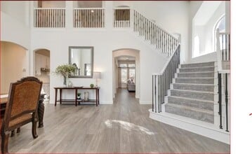 3424 Dillon Ct in Hurst, TX - Foto de edificio - Building Photo