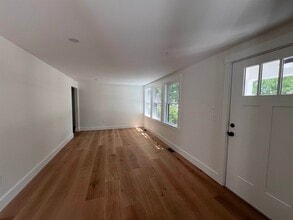 189 Colonial Dr in Portsmouth, NH - Building Photo - Building Photo