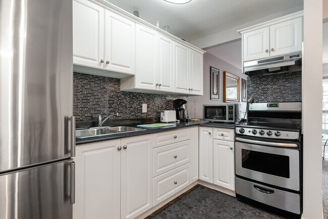 Blair House in Richmond, BC - Building Photo - Building Photo