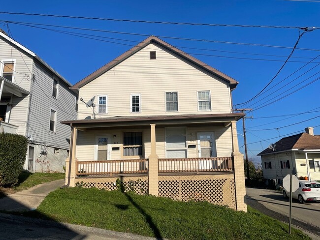 property at 900 11th St