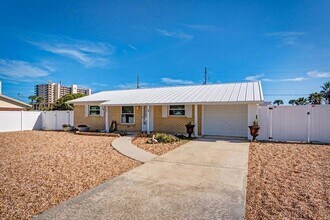 3 Edmond Ct in New Smyrna Beach, FL - Building Photo - Building Photo