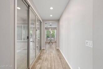 4716 E Nocona Ln in Phoenix, AZ - Building Photo - Building Photo