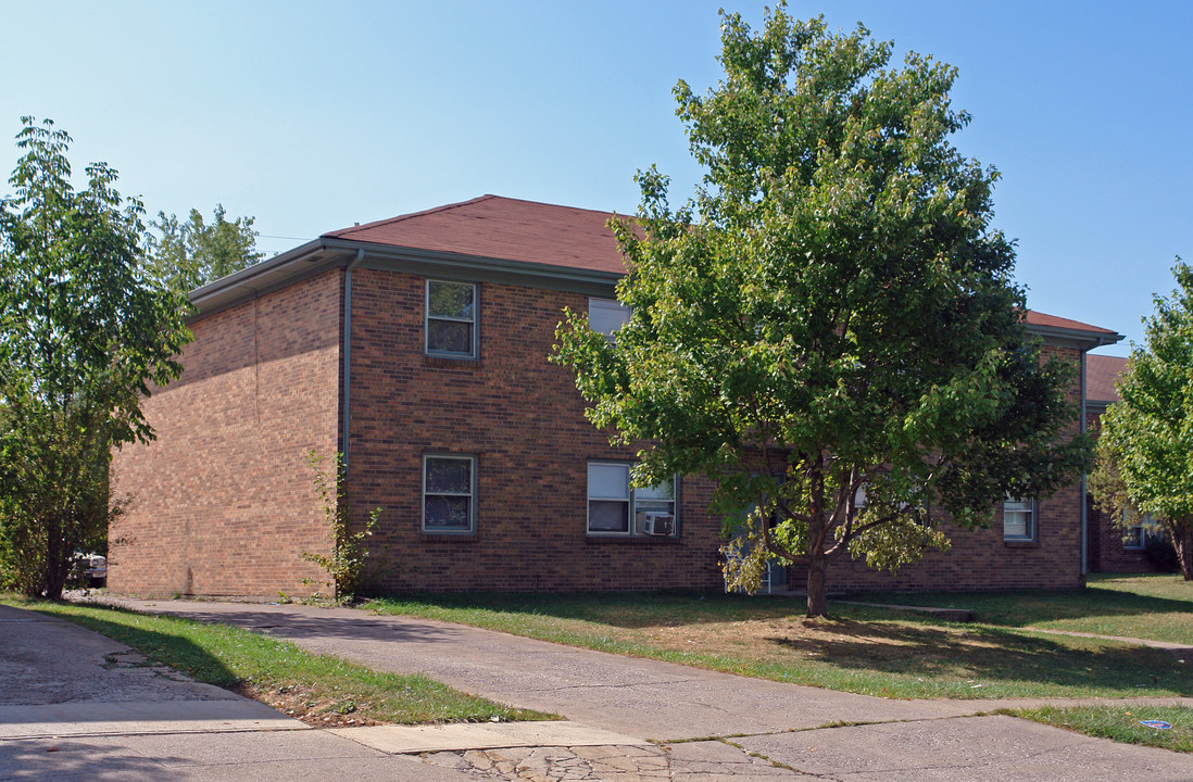 2949 Winter Garden Dr in Lexington, KY - Building Photo