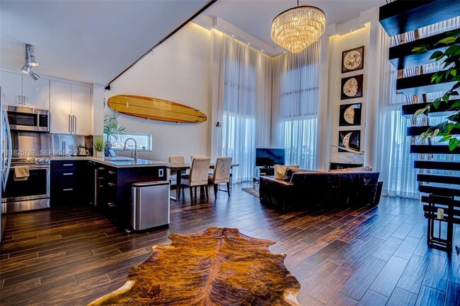 property at 1701 Sunset Harbour Dr