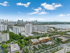 2750 NE 183rd St in Aventura, FL - Building Photo