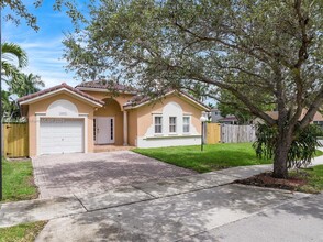 12957 SW 143rd Terrace in Miami, FL - Building Photo - Building Photo