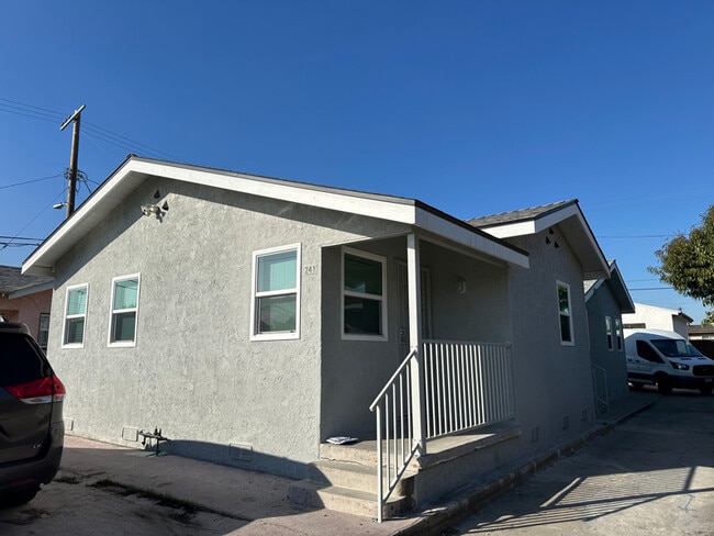 241 W 89th St in Los Angeles, CA - Building Photo - Building Photo