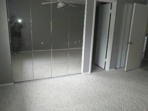 1577 Greenlea Dr in Clearwater, FL - Foto de edificio - Building Photo