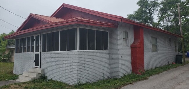 836 Martin Luther King Jr Ave in Lakeland, FL - Building Photo - Building Photo