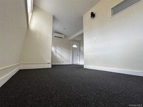 47 Tinker St in Woodstock, NY - Building Photo - Building Photo