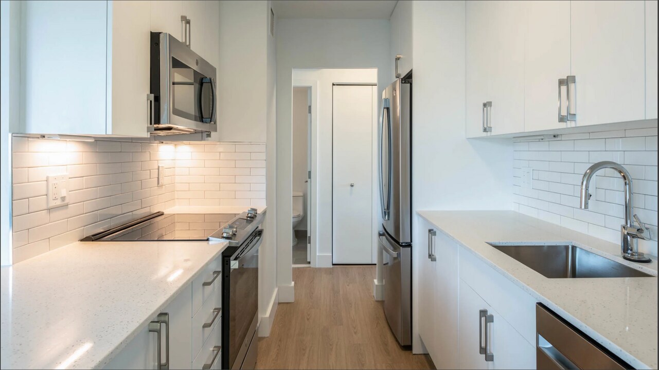 4 Longfellow Pl, Unit 2303 in Boston, MA - Building Photo