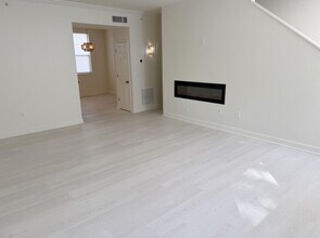 695 Hibiscus St in West Palm Beach, FL - Building Photo - Building Photo