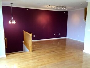 34 Tellicherry Ct in Jersey City, NJ - Building Photo - Building Photo