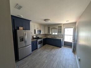 713 Sharon St in Hinesville, GA - Building Photo - Building Photo