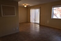 1325 N El Prado St in Ridgecrest, CA - Building Photo - Building Photo