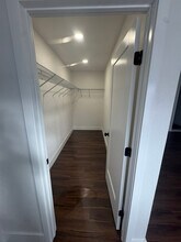 2328 N Bristol View Ct in Las Vegas, NV - Building Photo - Building Photo