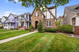 3833 Forester Blvd in Auburn Hills, MI - Building Photo - Building Photo