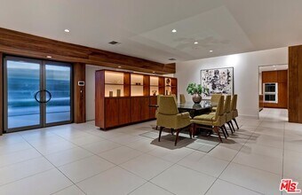 604 N Alpine Dr in Beverly Hills, CA - Building Photo - Building Photo