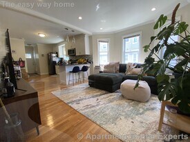 22 Rice St in Cambridge, MA - Building Photo