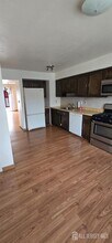 78 Highview Dr in Woodbridge Township, NJ - Building Photo - Building Photo