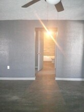 7607 Verdinell St in Baytown, TX - Building Photo - Building Photo