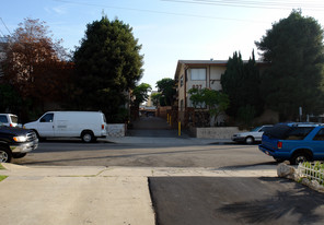 837-839 W Beach Ave in Inglewood, CA - Building Photo