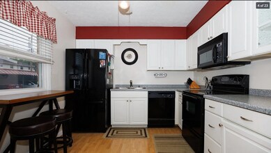 105 E Lincoln St in Normal, IL - Building Photo - Building Photo