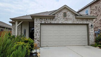 2125 Windy Grove Dr in Texas City, TX - Building Photo
